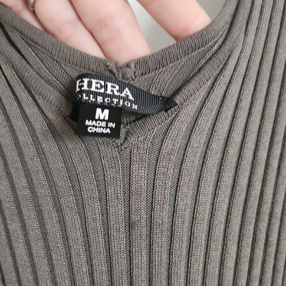 Hera Collection Ribbed Dress - Picture 2 of 3